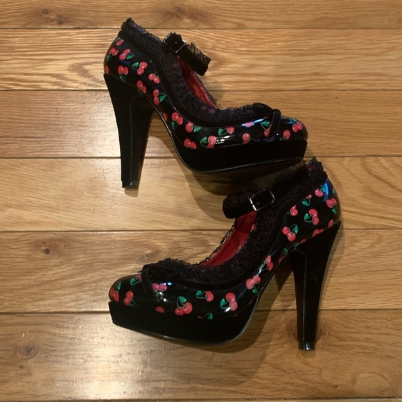 Pin Up 50’s Cherry Heels Ruffle Lace Detail 5 - Picture 6 of 6